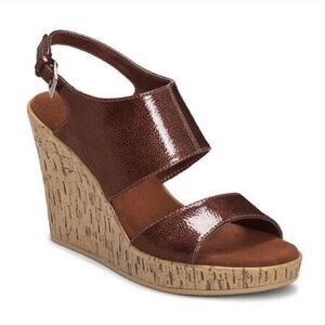 Aerosoles Trade Secret Bronze Wedge Sandal Cork 9